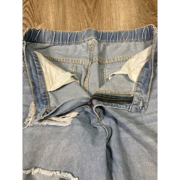 Shein Curve Pants Distressed Denim‎ Blue Ripped Knees Flower Butterfly Pockets - Picture 9 of 9